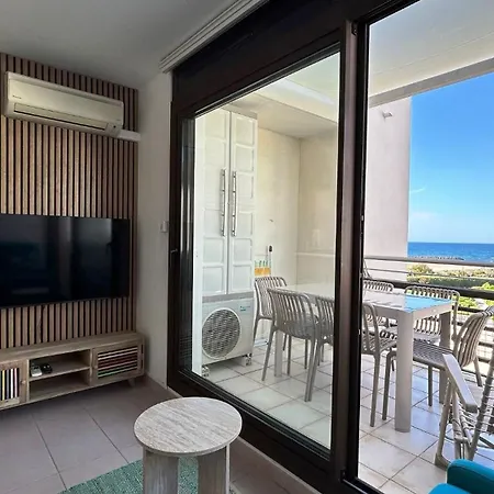 Sea Blue Les Rivages 아파트 *